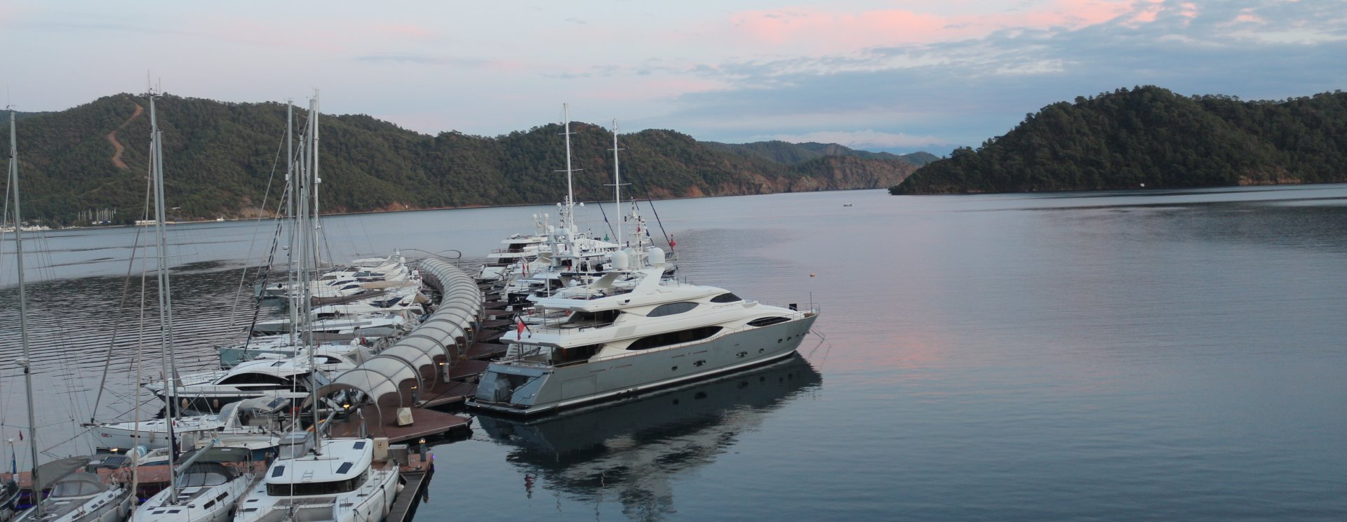 Yacht Advisor - Günlük Haftalık  Mavi Yolculuk  Yat, Gulet, Yelkenli ve Katamaran Kiralama ve Kumanya Danışmanlık Hizmeti